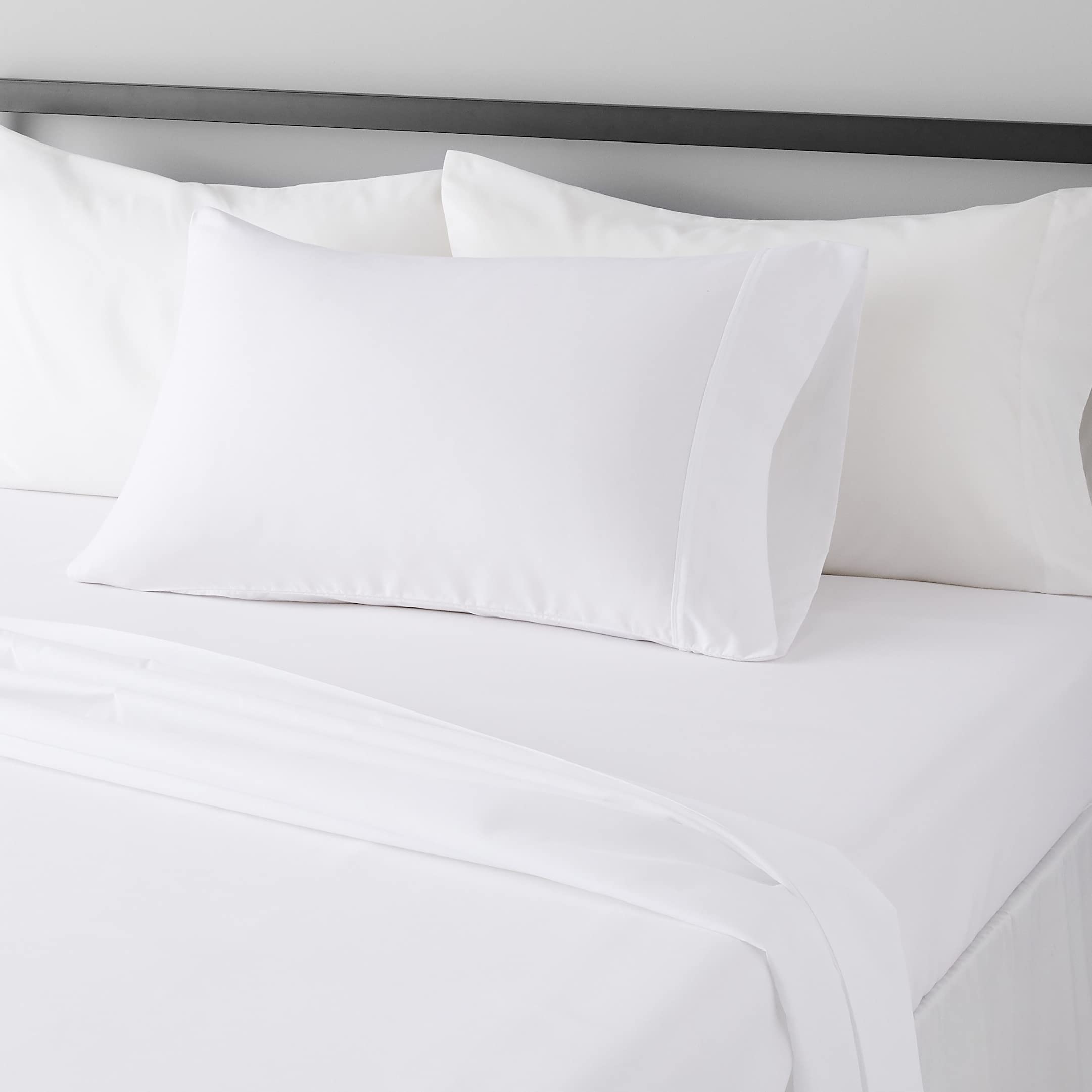 Amazon Basics Lightweight Super Soft Easy Care Wrinkle Free Breathable Brushed Microfiber 3-Piece Bed Sheet Set with 14-Inch Deep Pockets, Twin, Beige, Solid