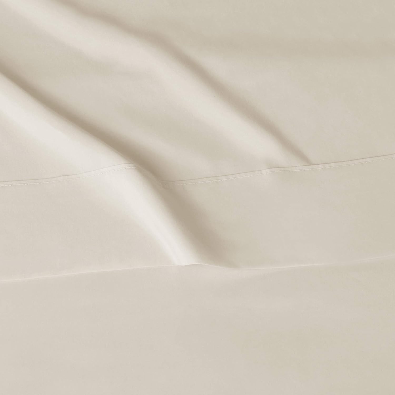 Amazon Basics Lightweight Super Soft Easy Care Wrinkle Free Breathable Brushed Microfiber 3-Piece Bed Sheet Set with 14-Inch Deep Pockets, Twin, Beige, Solid