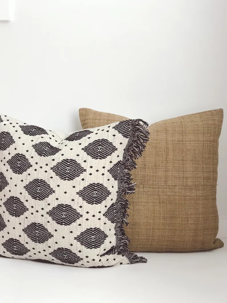 Boho Black White Diamond Fringed Throw Pillow Cover, Woven Textured Decorative Square Cushion Case with Tassel Edge for Couch Sofa Bed Living Room Home Decor, 18x18 Inch (Pillow Insert Not Included)