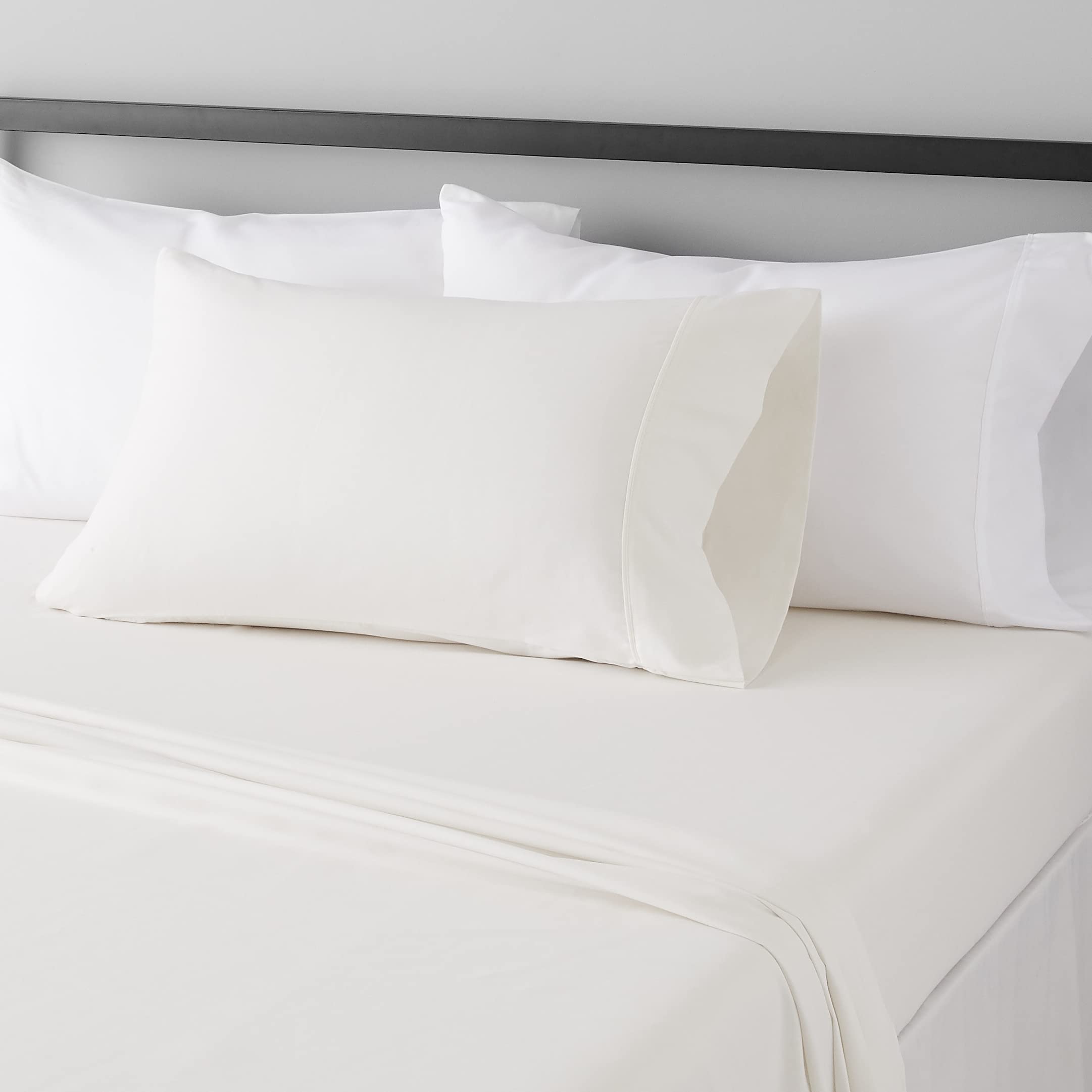 Amazon Basics Lightweight Super Soft Easy Care Wrinkle Free Breathable Brushed Microfiber 3-Piece Bed Sheet Set with 14-Inch Deep Pockets, Twin, Beige, Solid