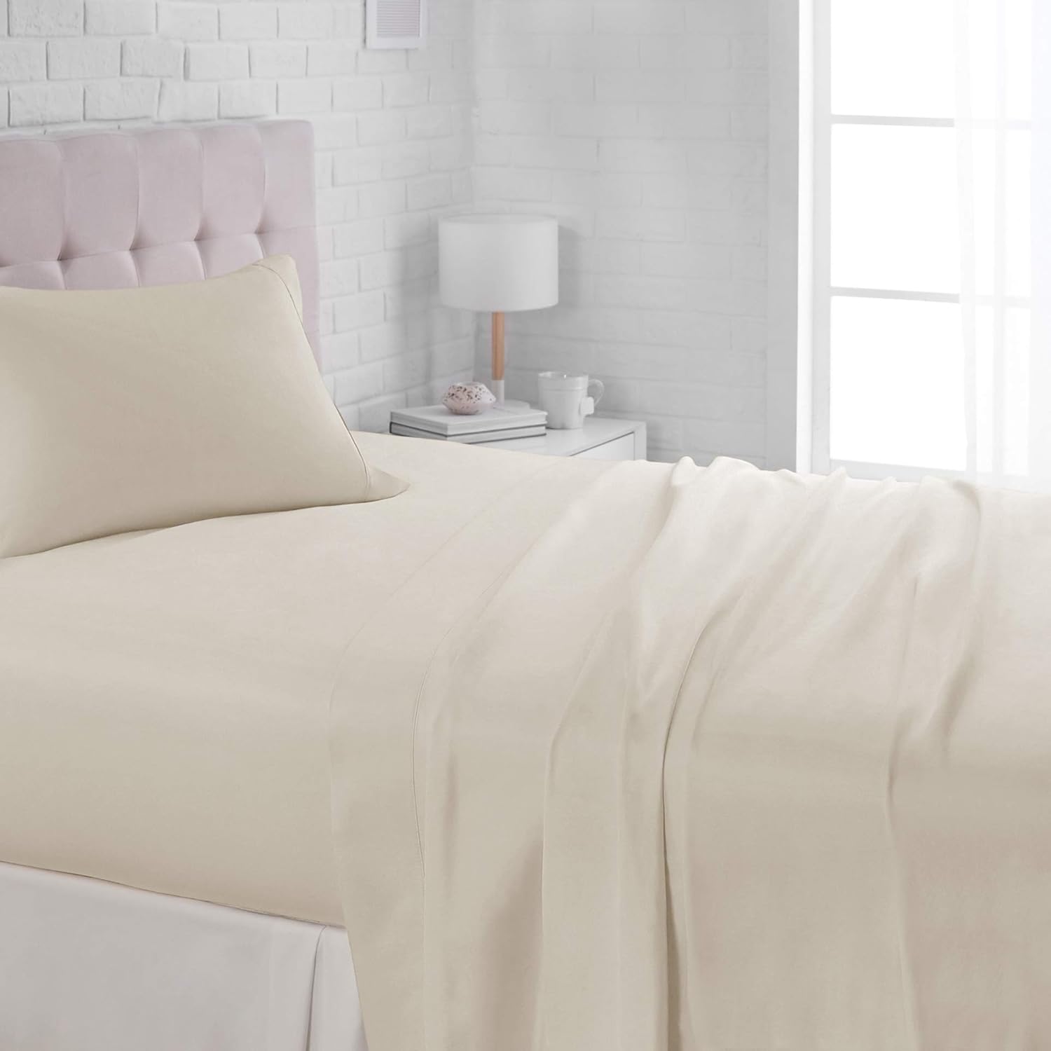 Amazon Basics Lightweight Super Soft Easy Care Wrinkle Free Breathable Brushed Microfiber 3-Piece Bed Sheet Set with 14-Inch Deep Pockets, Twin, Beige, Solid