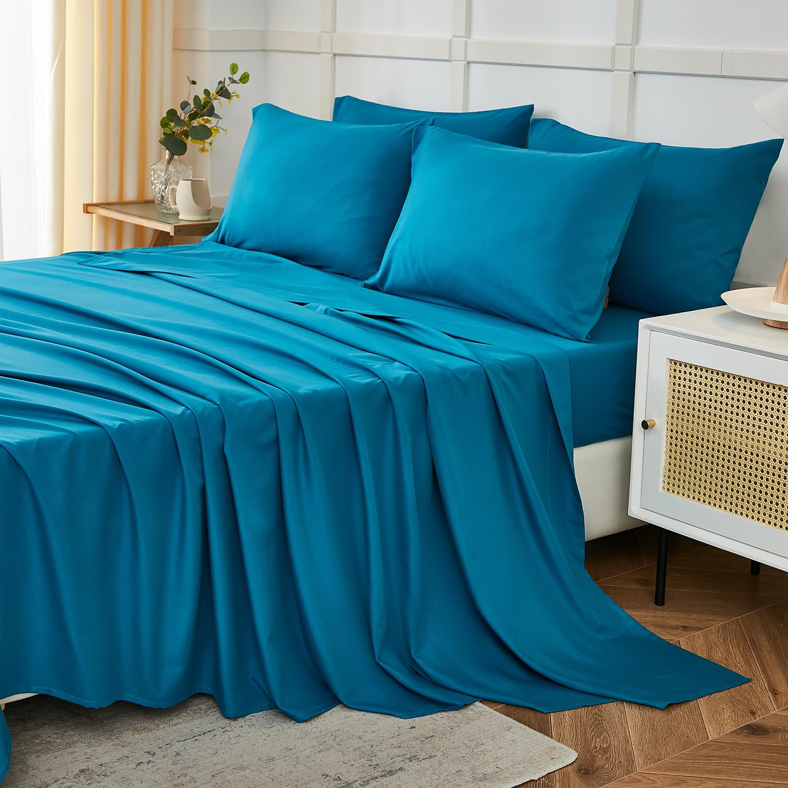 ILAVANDE Queen Sheets Set 6 Piece,Hotel Luxury Super Soft 1800 Series Microfiber Queen Bed Sheets Set-Wrinkle Free & Breathable-14 Deep Pocket Sheets for Queen Size Bed(Queen,Sage Green)