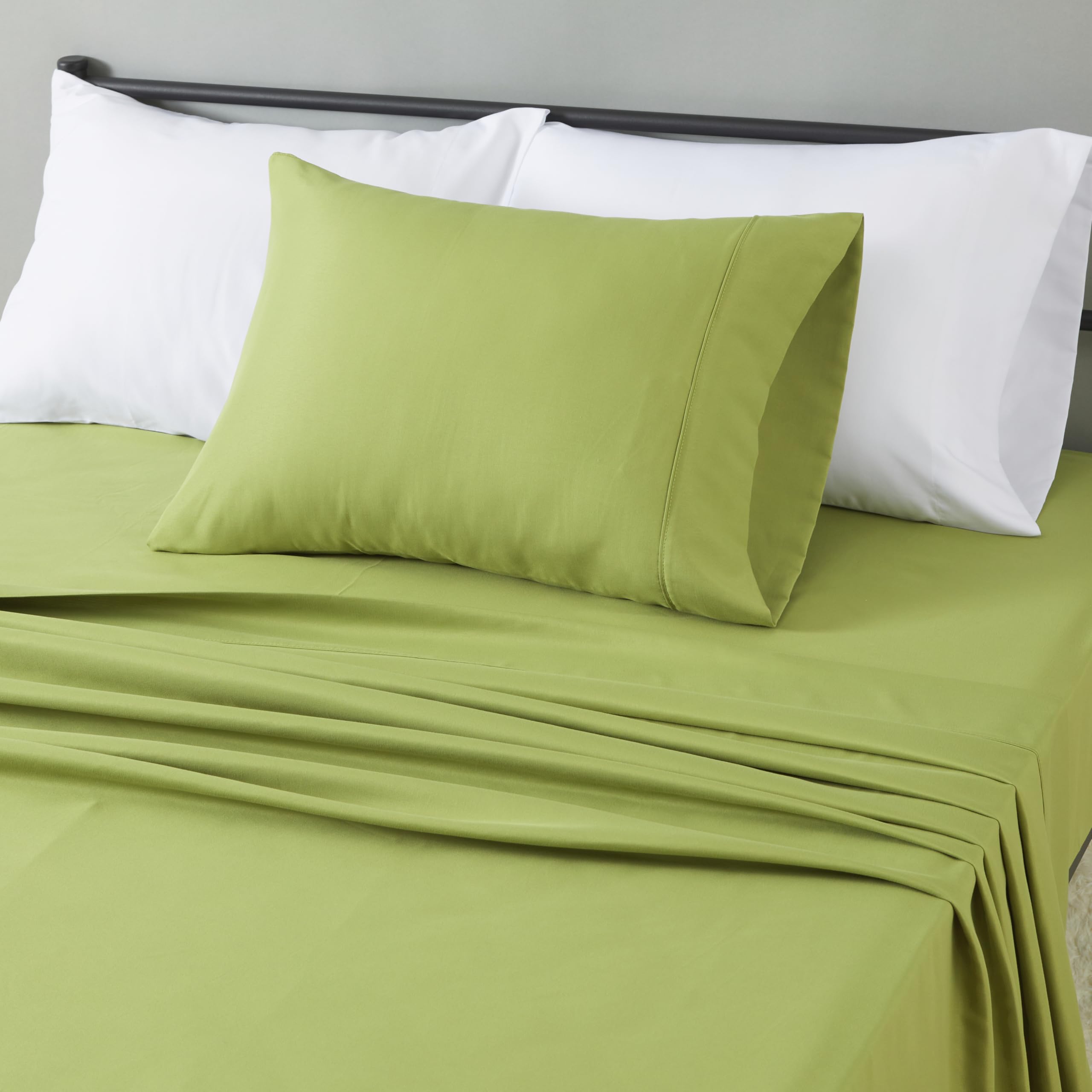 Amazon Basics Lightweight Super Soft Easy Care Wrinkle Free Breathable Brushed Microfiber 3-Piece Bed Sheet Set with 14-Inch Deep Pockets, Twin, Beige, Solid