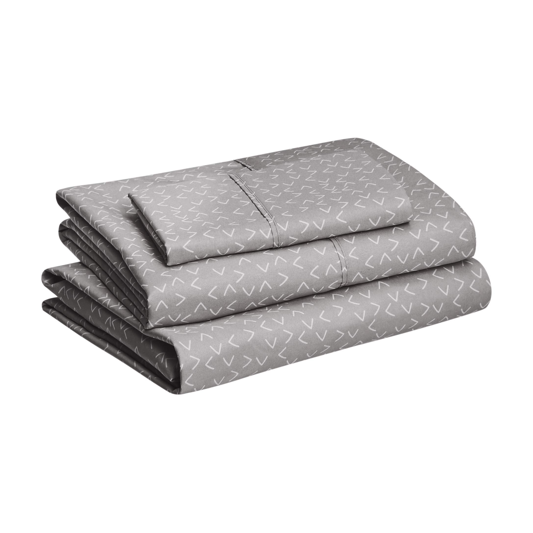 Amazon Basics Lightweight Super Soft Easy Care Wrinkle Free Breathable Brushed Microfiber 3-Piece Bed Sheet Set with 14-Inch Deep Pockets, Twin, Beige, Solid
