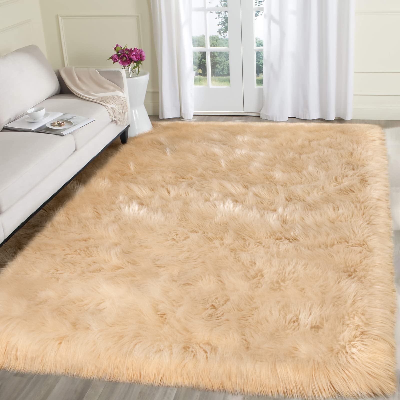 SERISSA Soft Fluffy Area Rug, Coal Black Faux Sheepskin Fur Rug, Shaggy Rug for Bedroom Floor Fuzzy Carpet for Living Room 4x6 Feet