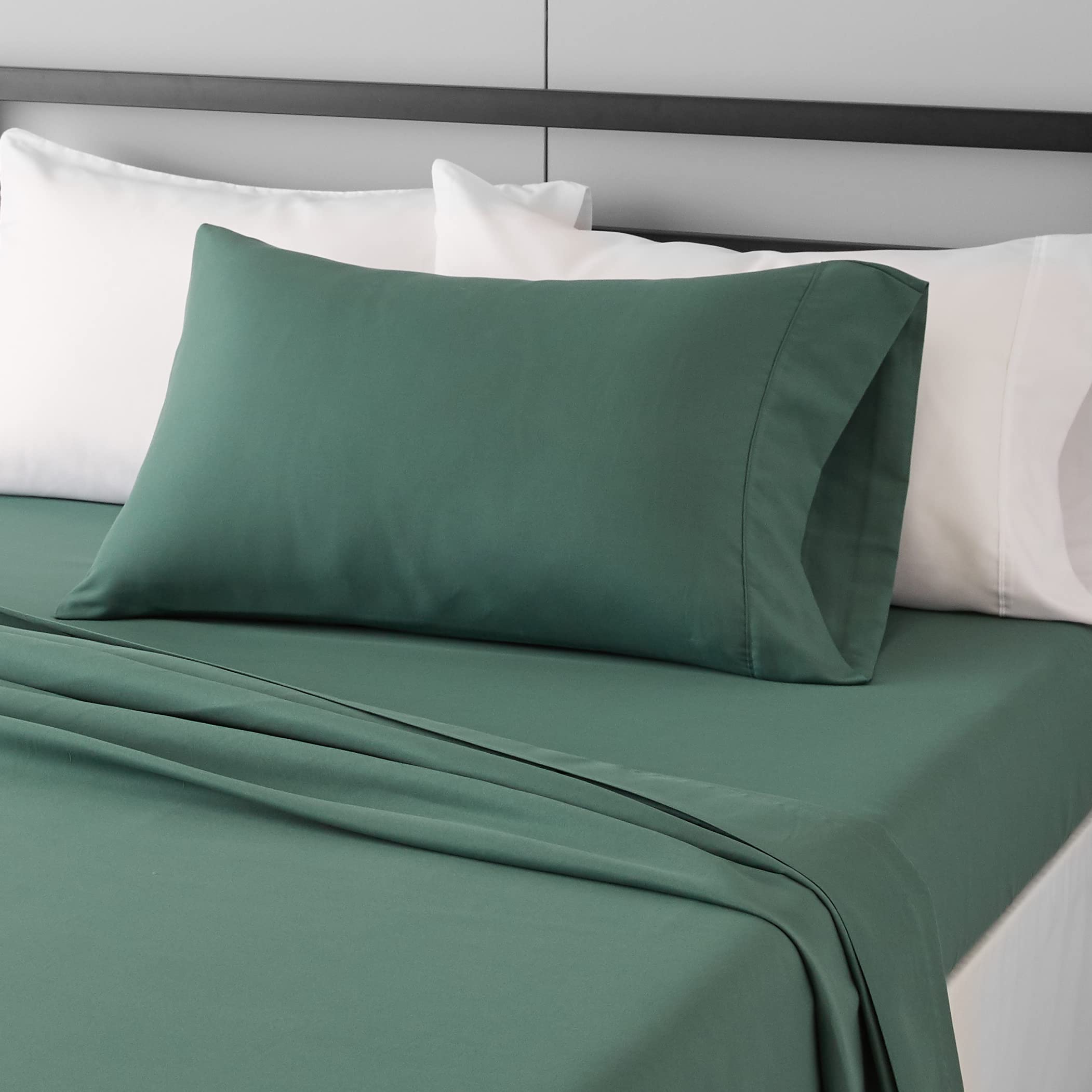 Amazon Basics Lightweight Super Soft Easy Care Wrinkle Free Breathable Brushed Microfiber 3-Piece Bed Sheet Set with 14-Inch Deep Pockets, Twin, Beige, Solid
