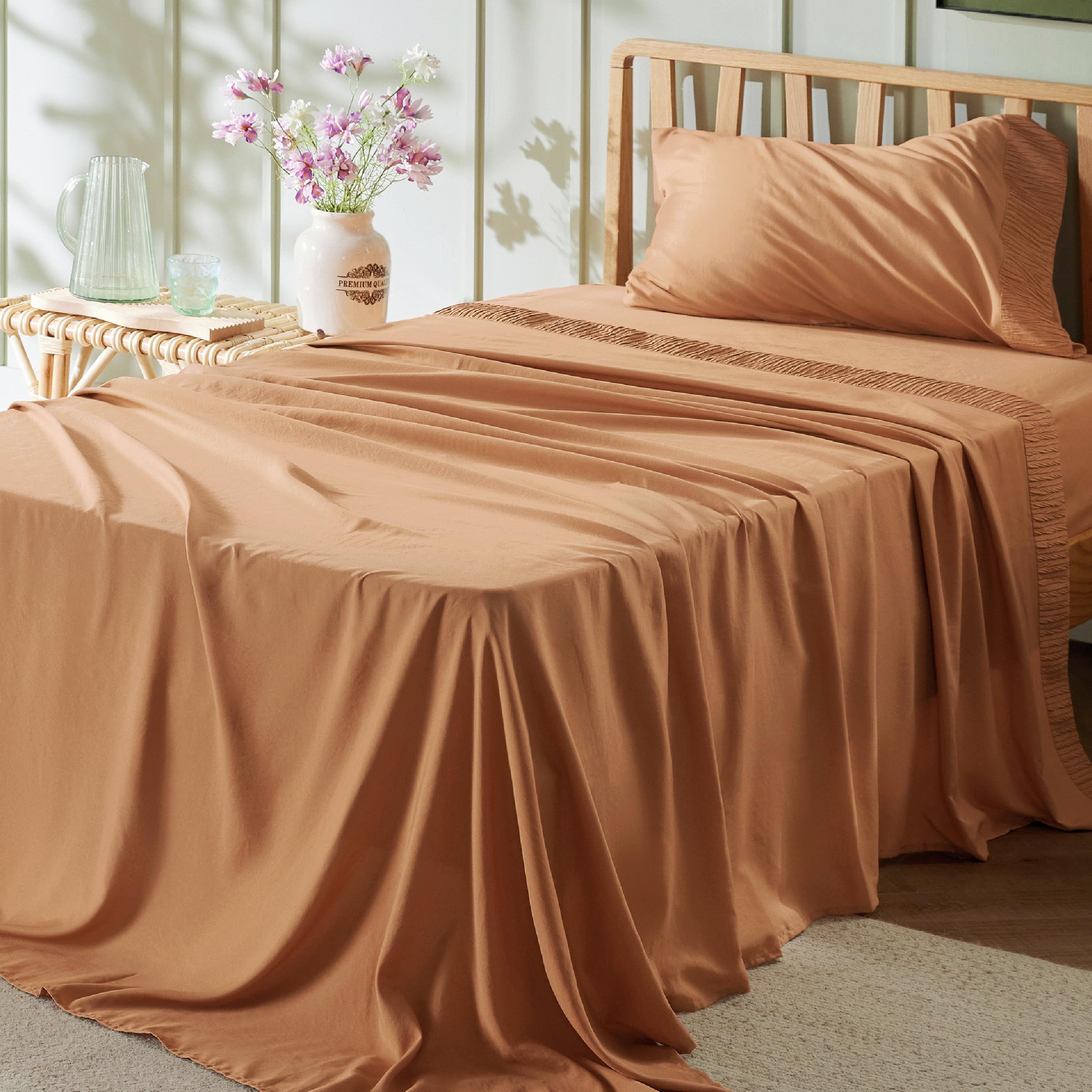 Bedsure King Size Sheets Set - 4 Pieces Soft King Sheets - Breathable & Cooling - Hotel Luxury - Easy Care Polyester Microfiber Bedding for Kids, Women, Men, Linen