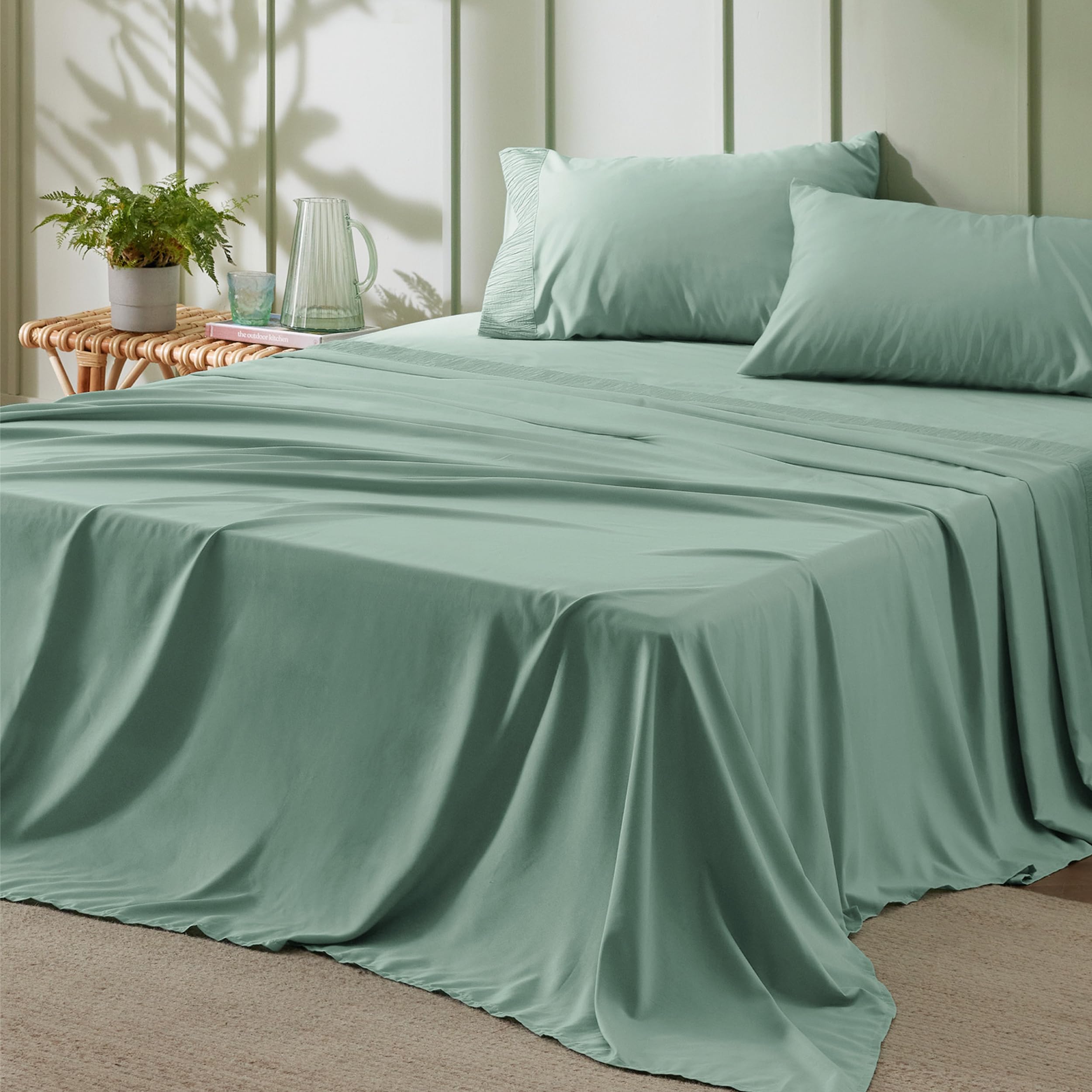 Bedsure King Size Sheets Set - 4 Pieces Soft King Sheets - Breathable & Cooling - Hotel Luxury - Easy Care Polyester Microfiber Bedding for Kids, Women, Men, Linen