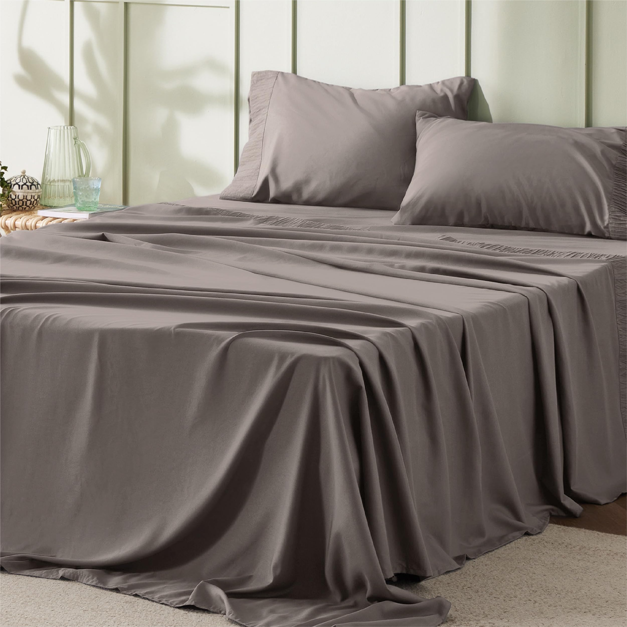 Bedsure King Size Sheets Set - 4 Pieces Soft King Sheets - Breathable & Cooling - Hotel Luxury - Easy Care Polyester Microfiber Bedding for Kids, Women, Men, Linen