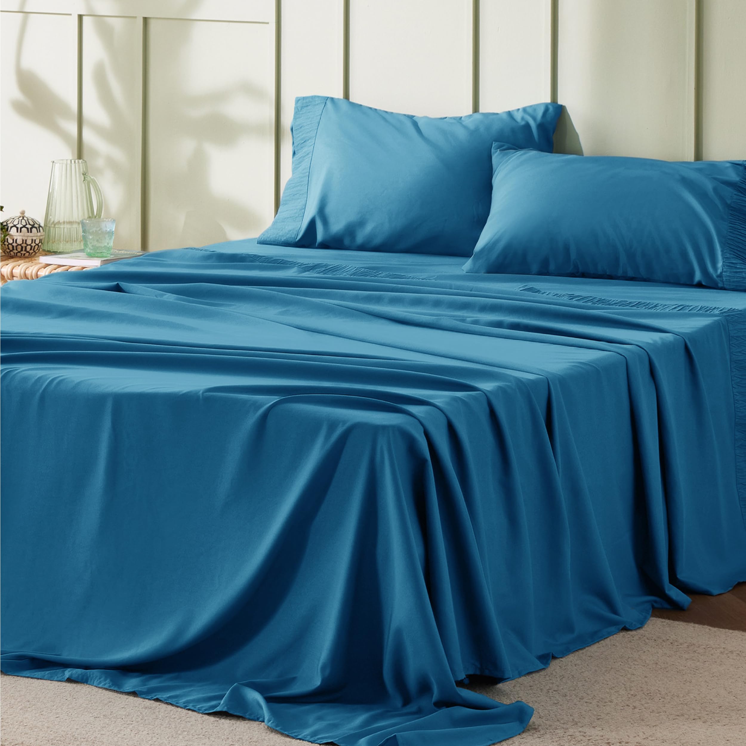 Bedsure King Size Sheets Set - 4 Pieces Soft King Sheets - Breathable & Cooling - Hotel Luxury - Easy Care Polyester Microfiber Bedding for Kids, Women, Men, Linen