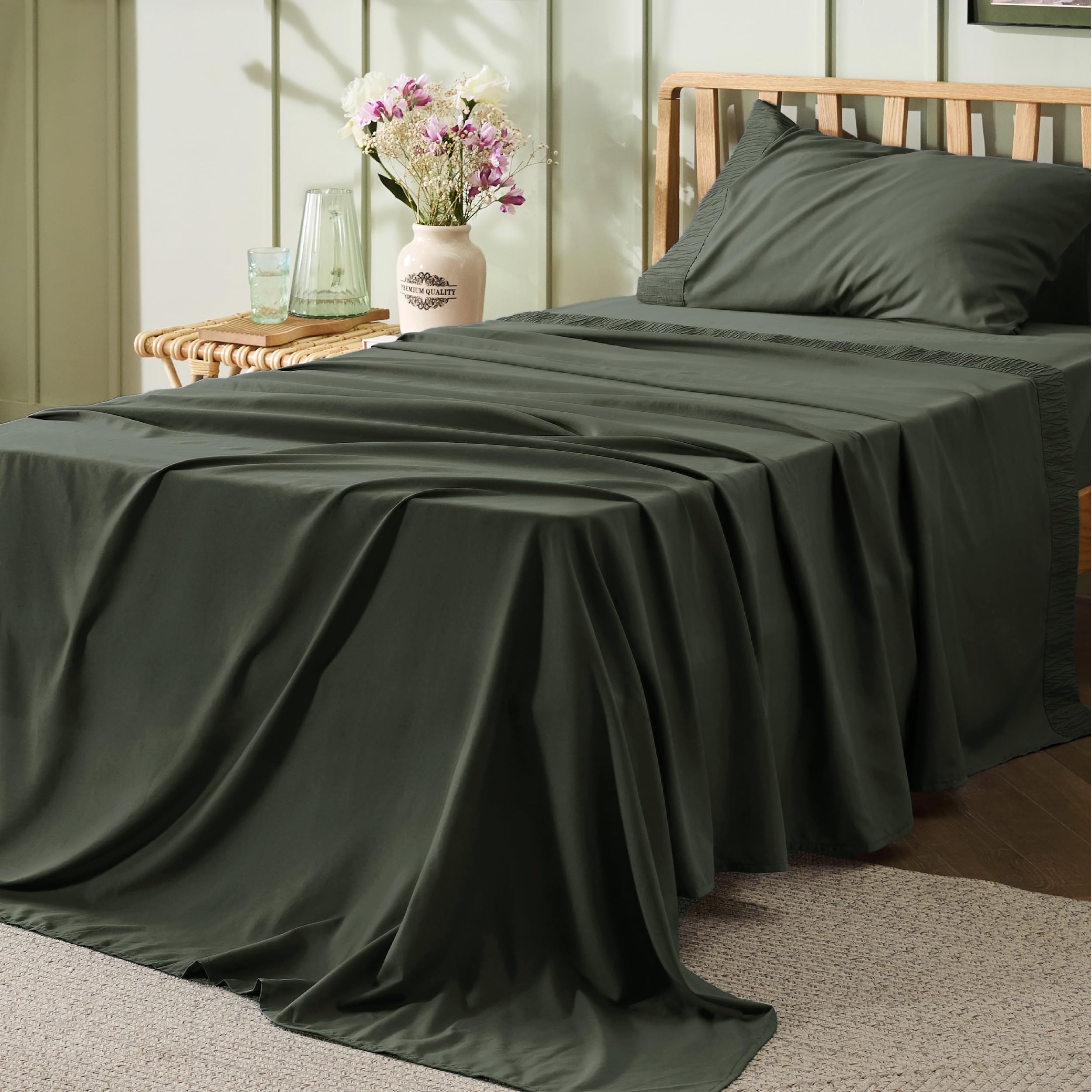 Bedsure King Size Sheets Set - 4 Pieces Soft King Sheets - Breathable & Cooling - Hotel Luxury - Easy Care Polyester Microfiber Bedding for Kids, Women, Men, Linen