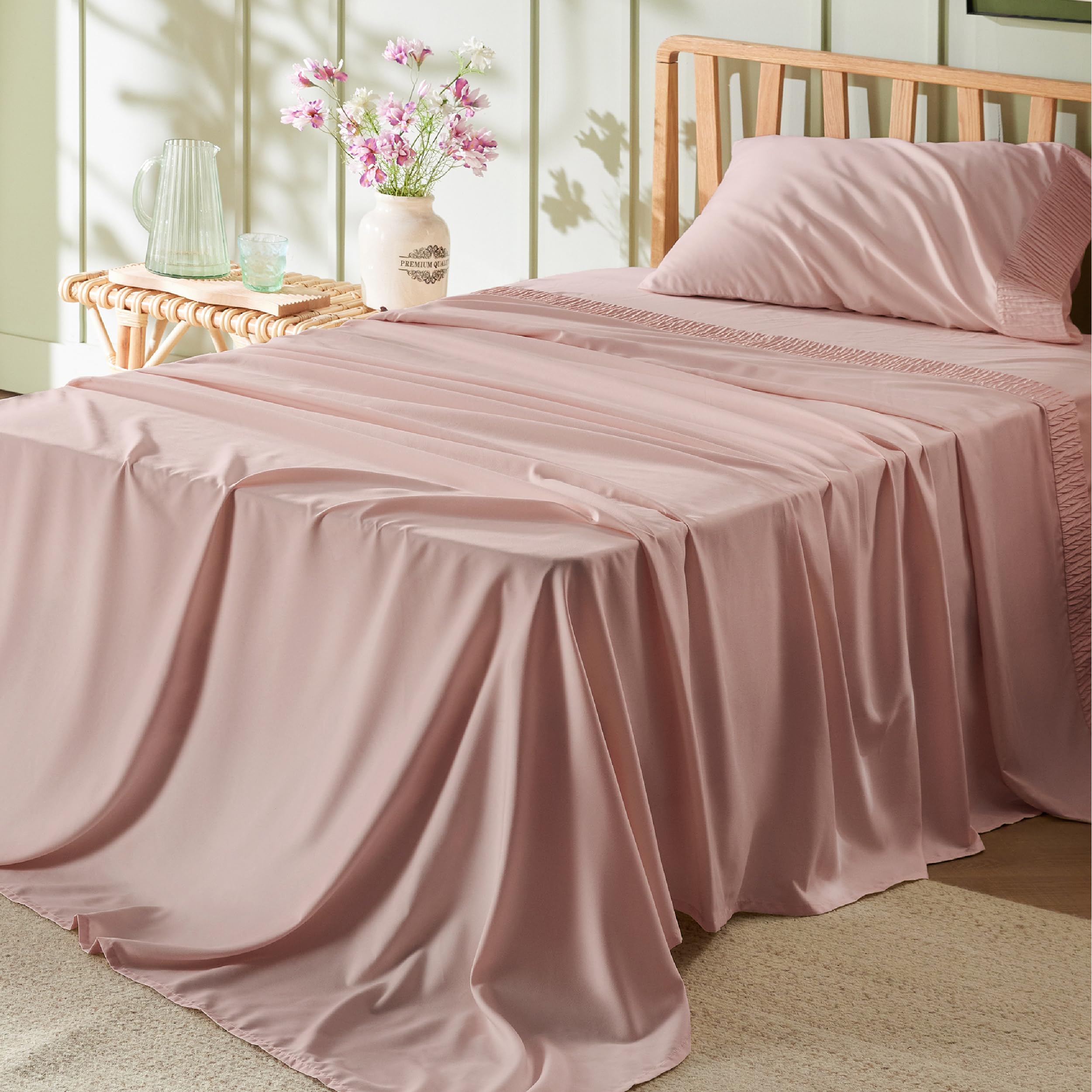Bedsure King Size Sheets Set - 4 Pieces Soft King Sheets - Breathable & Cooling - Hotel Luxury - Easy Care Polyester Microfiber Bedding for Kids, Women, Men, Linen
