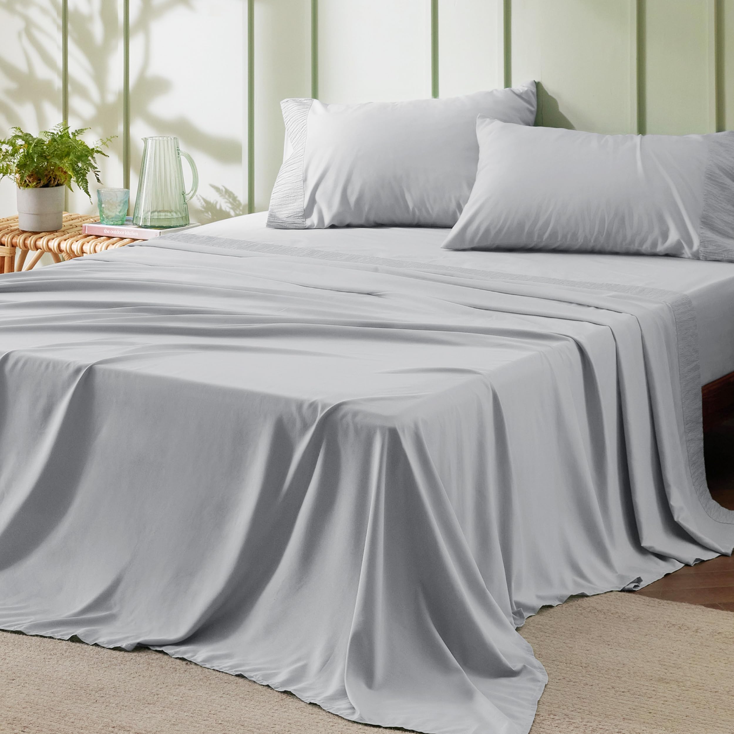Bedsure King Size Sheets Set - 4 Pieces Soft King Sheets - Breathable & Cooling - Hotel Luxury - Easy Care Polyester Microfiber Bedding for Kids, Women, Men, Linen
