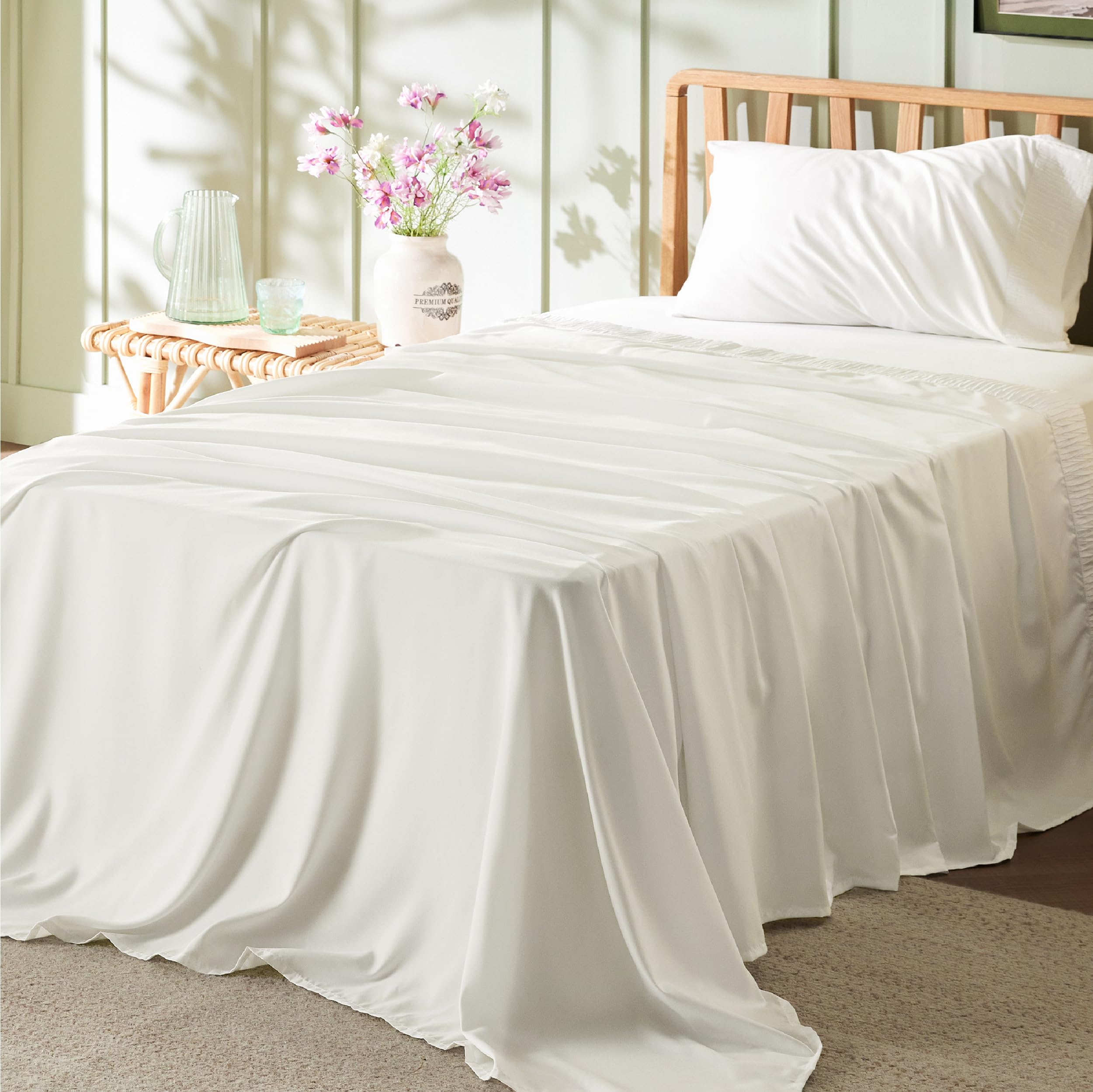 Bedsure King Size Sheets Set - 4 Pieces Soft King Sheets - Breathable & Cooling - Hotel Luxury - Easy Care Polyester Microfiber Bedding for Kids, Women, Men, Linen