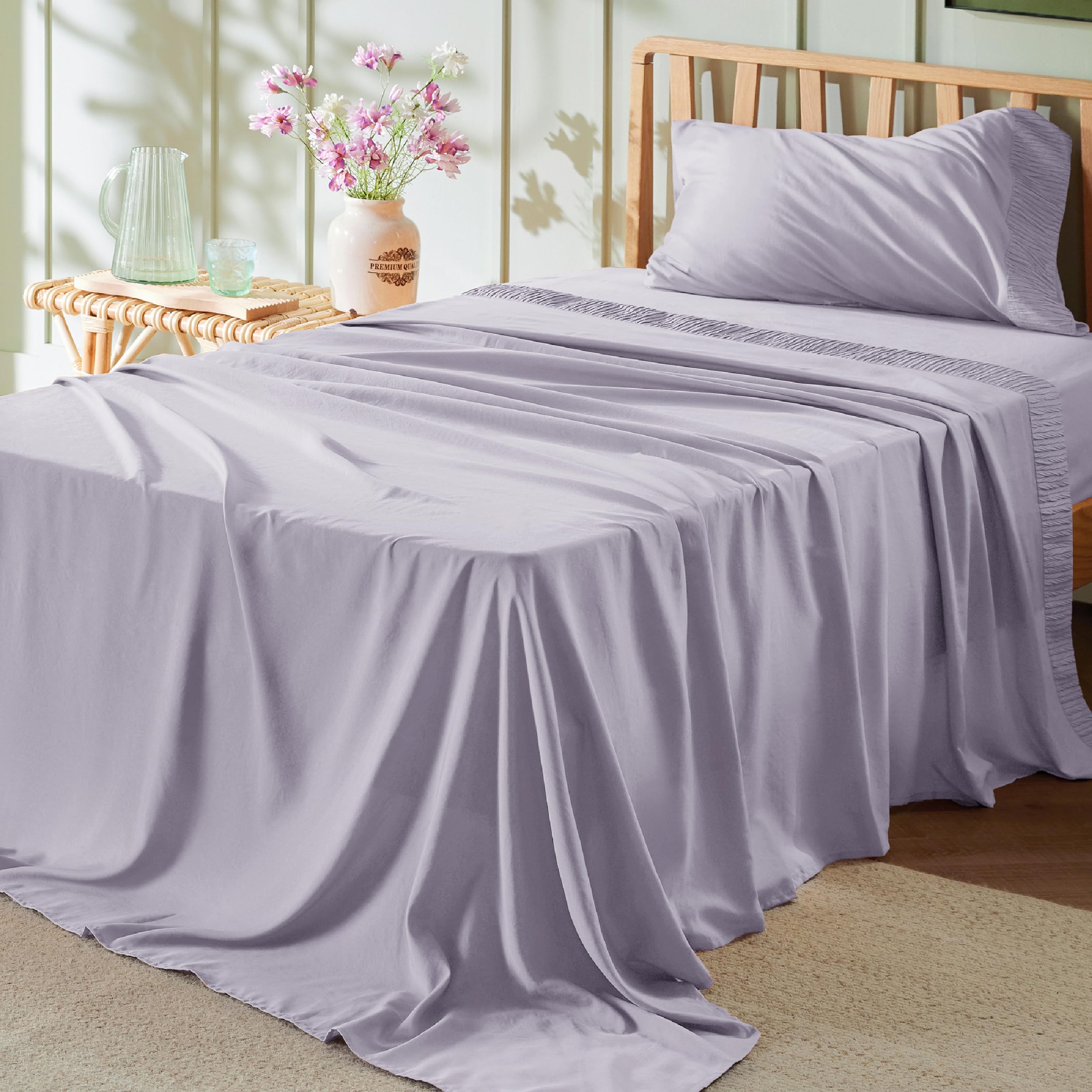Bedsure King Size Sheets Set - 4 Pieces Soft King Sheets - Breathable & Cooling - Hotel Luxury - Easy Care Polyester Microfiber Bedding for Kids, Women, Men, Linen