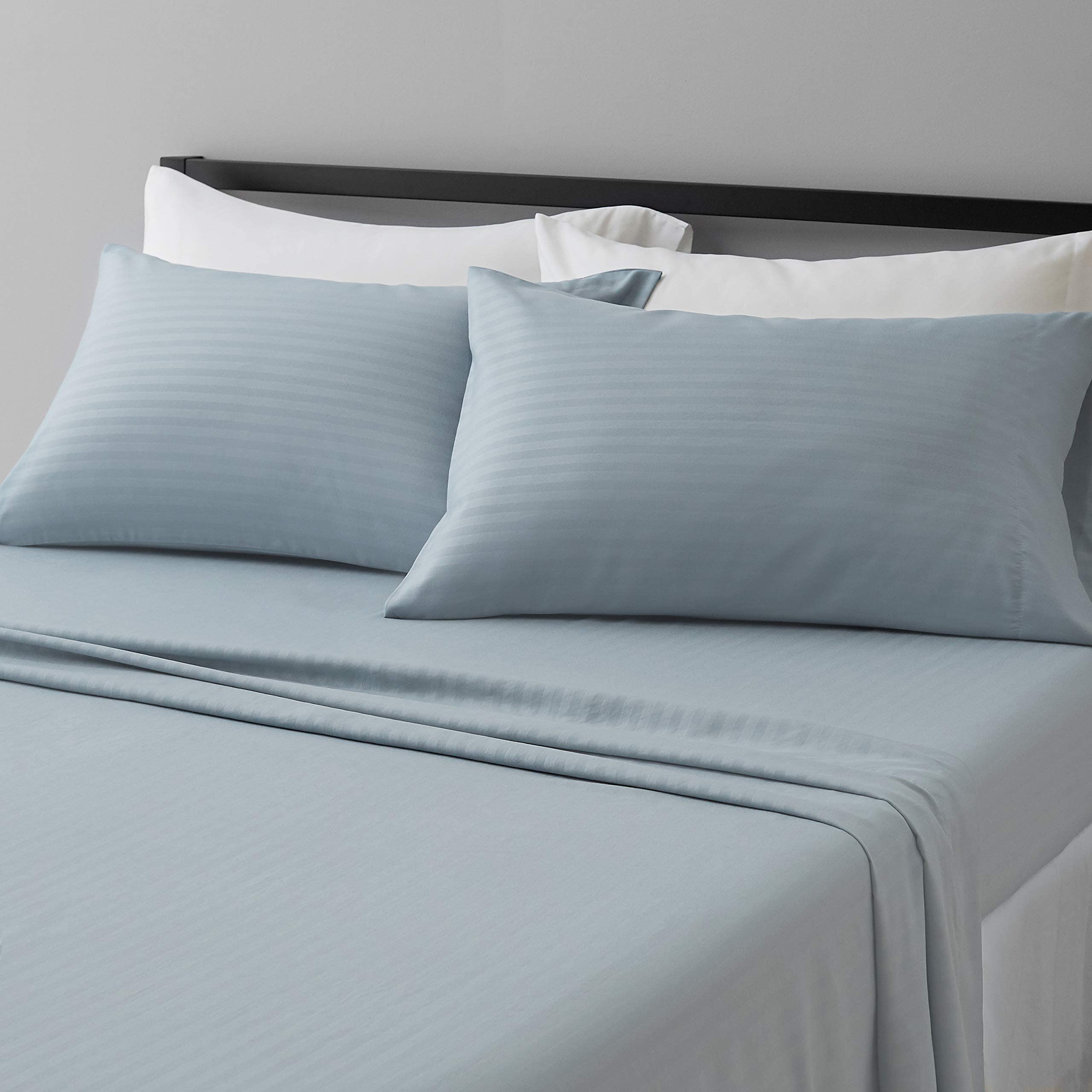 Amazon Basics Lightweight Super Soft Easy Care Wrinkle Free Breathable Brushed Microfiber 3-Piece Bed Sheet Set with 14-Inch Deep Pockets, Twin, Beige, Solid