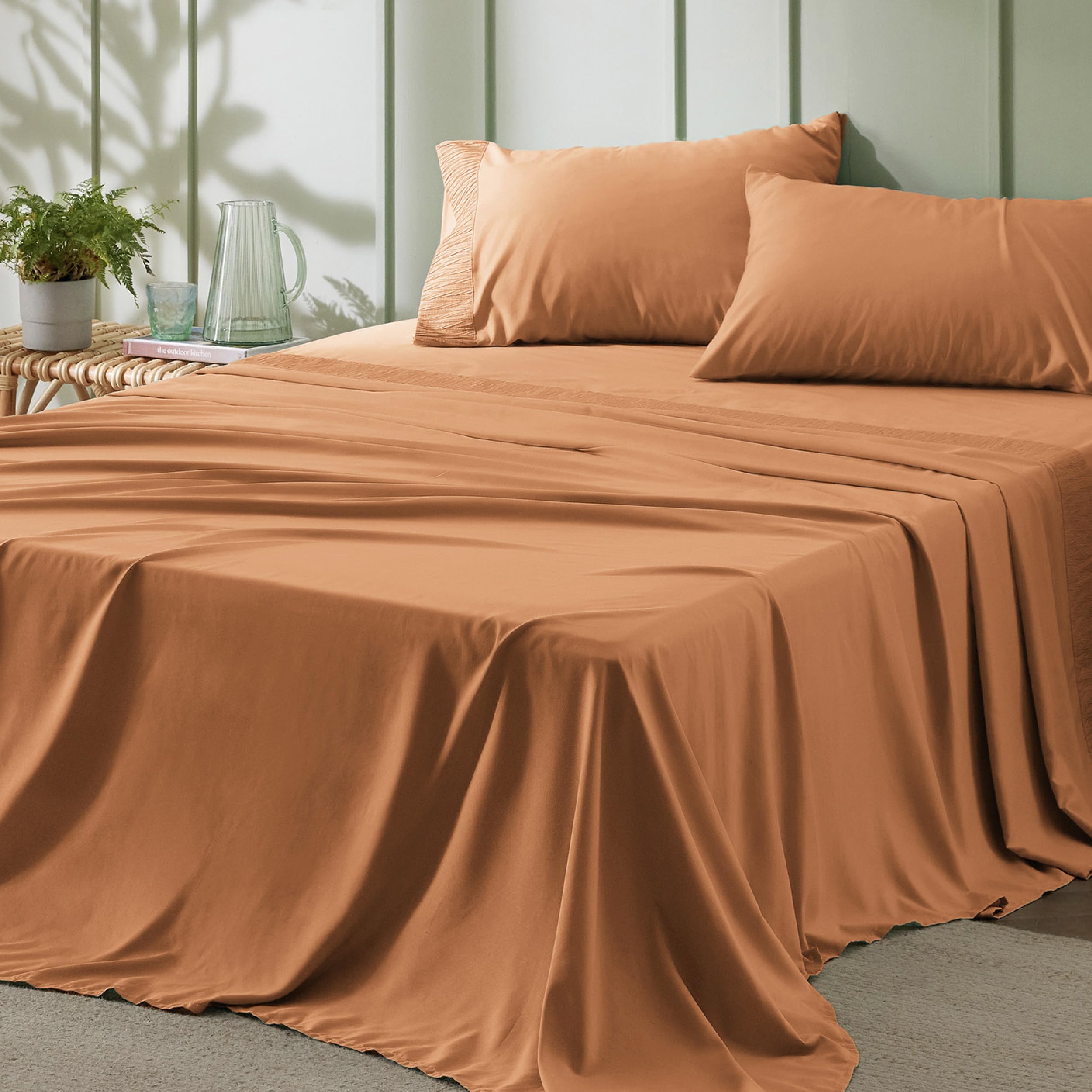 Bedsure King Size Sheets Set - 4 Pieces Soft King Sheets - Breathable & Cooling - Hotel Luxury - Easy Care Polyester Microfiber Bedding for Kids, Women, Men, Linen