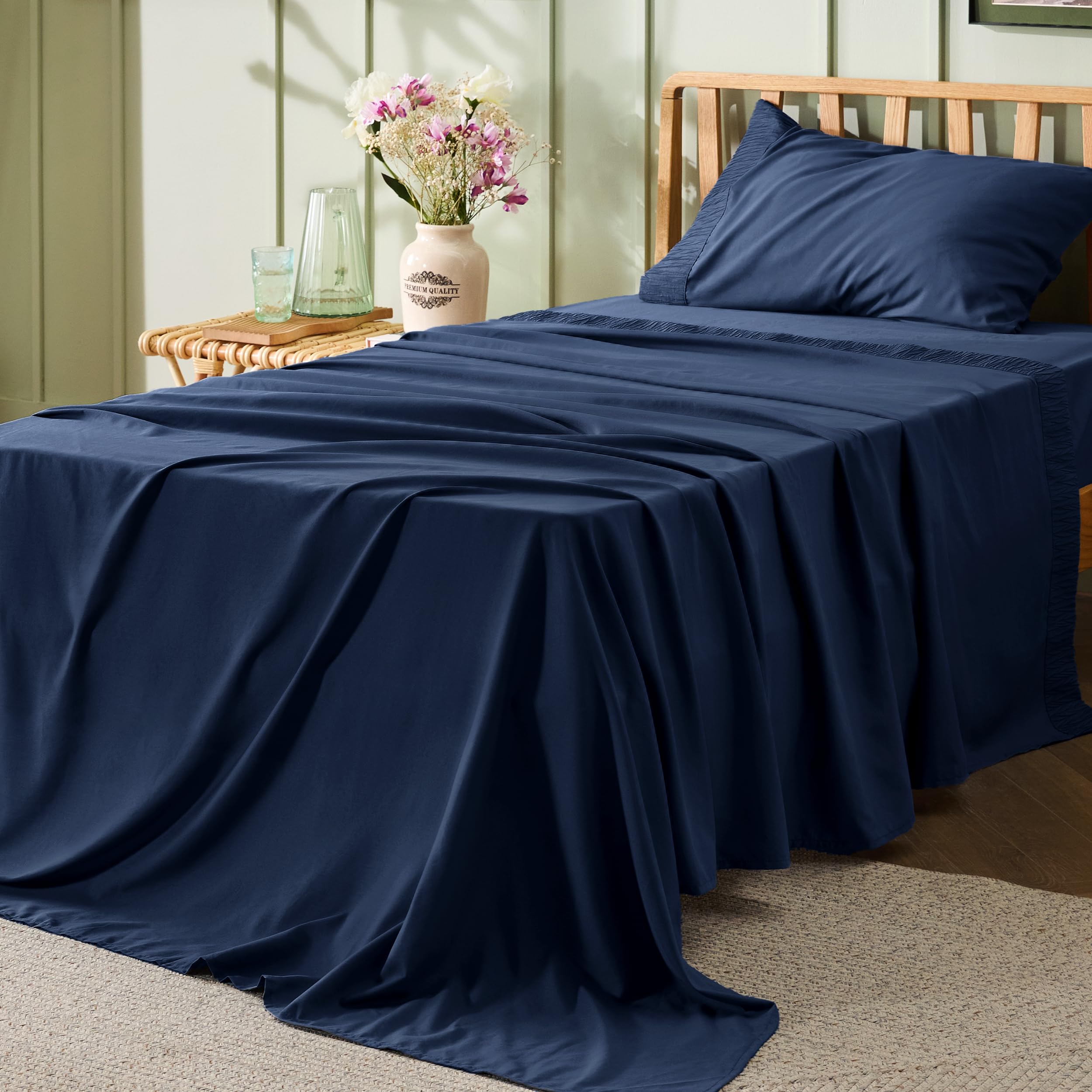 Bedsure King Size Sheets Set - 4 Pieces Soft King Sheets - Breathable & Cooling - Hotel Luxury - Easy Care Polyester Microfiber Bedding for Kids, Women, Men, Linen
