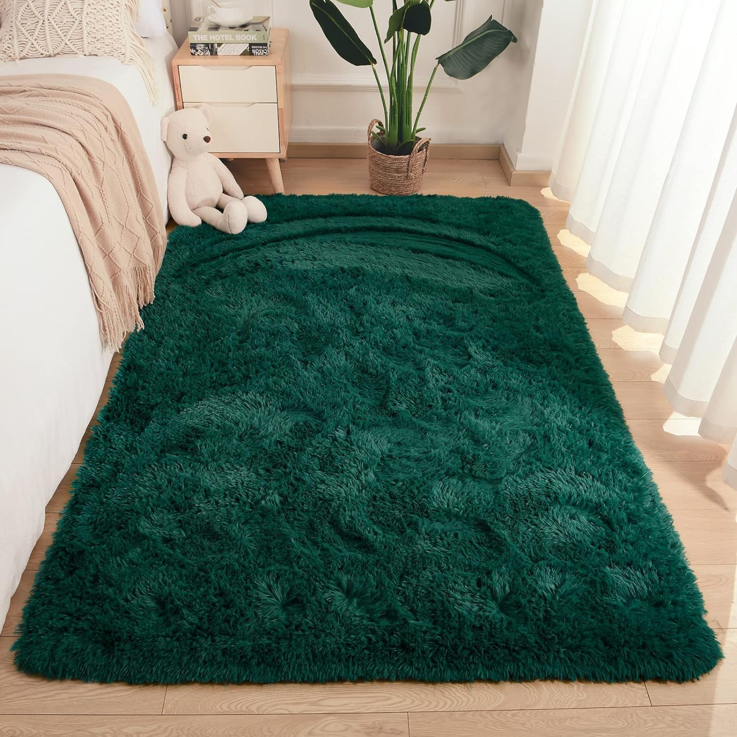 Merelax Soft Modern Indoor Shaggy Area Rug for Bedroom Livingroom Dorm Kids Room Home Decorative, Non-Slip Plush Fluffy Furry Fur Rugs Comfy Nursery Accent Floor Carpet 2x3 Feet, Black