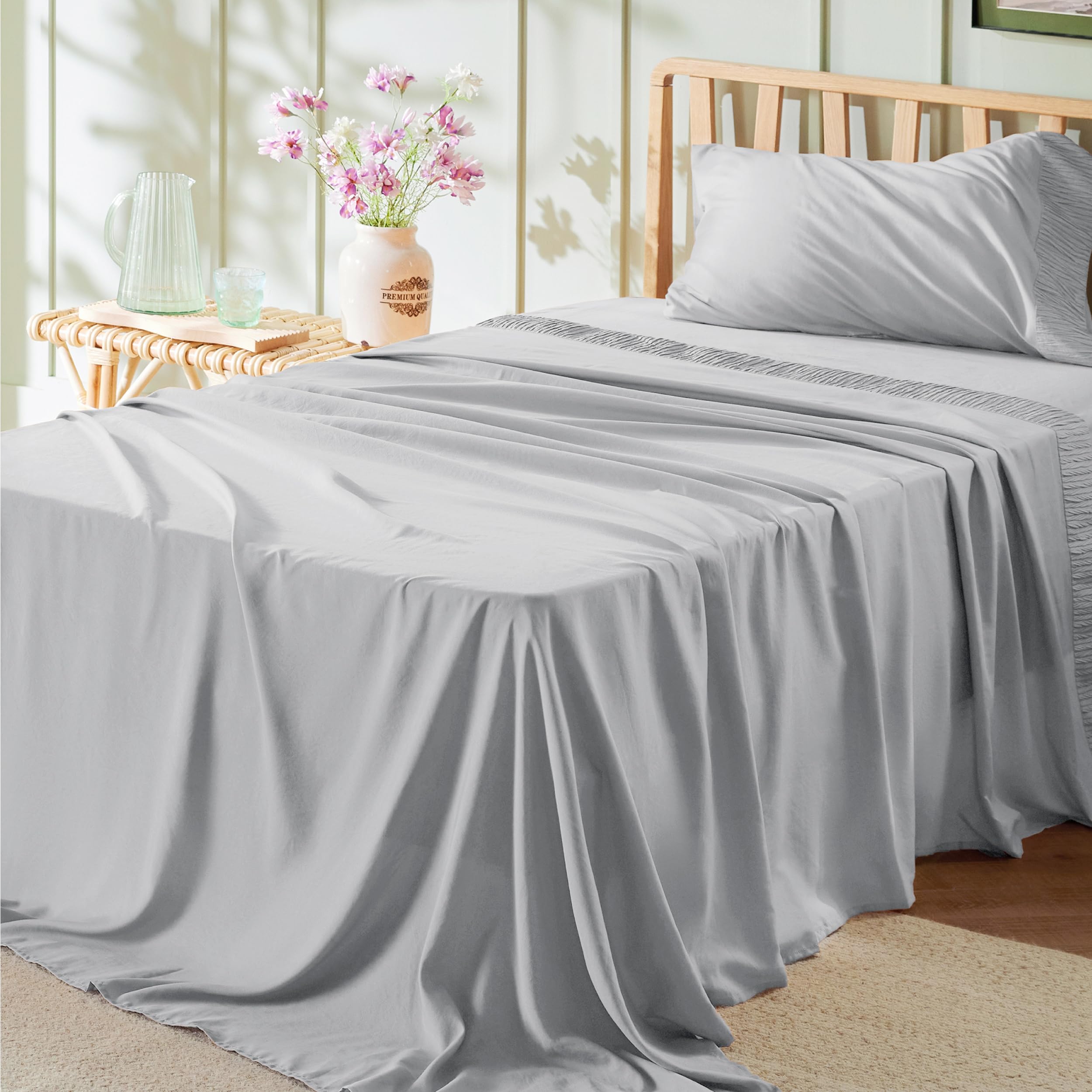Bedsure King Size Sheets Set - 4 Pieces Soft King Sheets - Breathable & Cooling - Hotel Luxury - Easy Care Polyester Microfiber Bedding for Kids, Women, Men, Linen