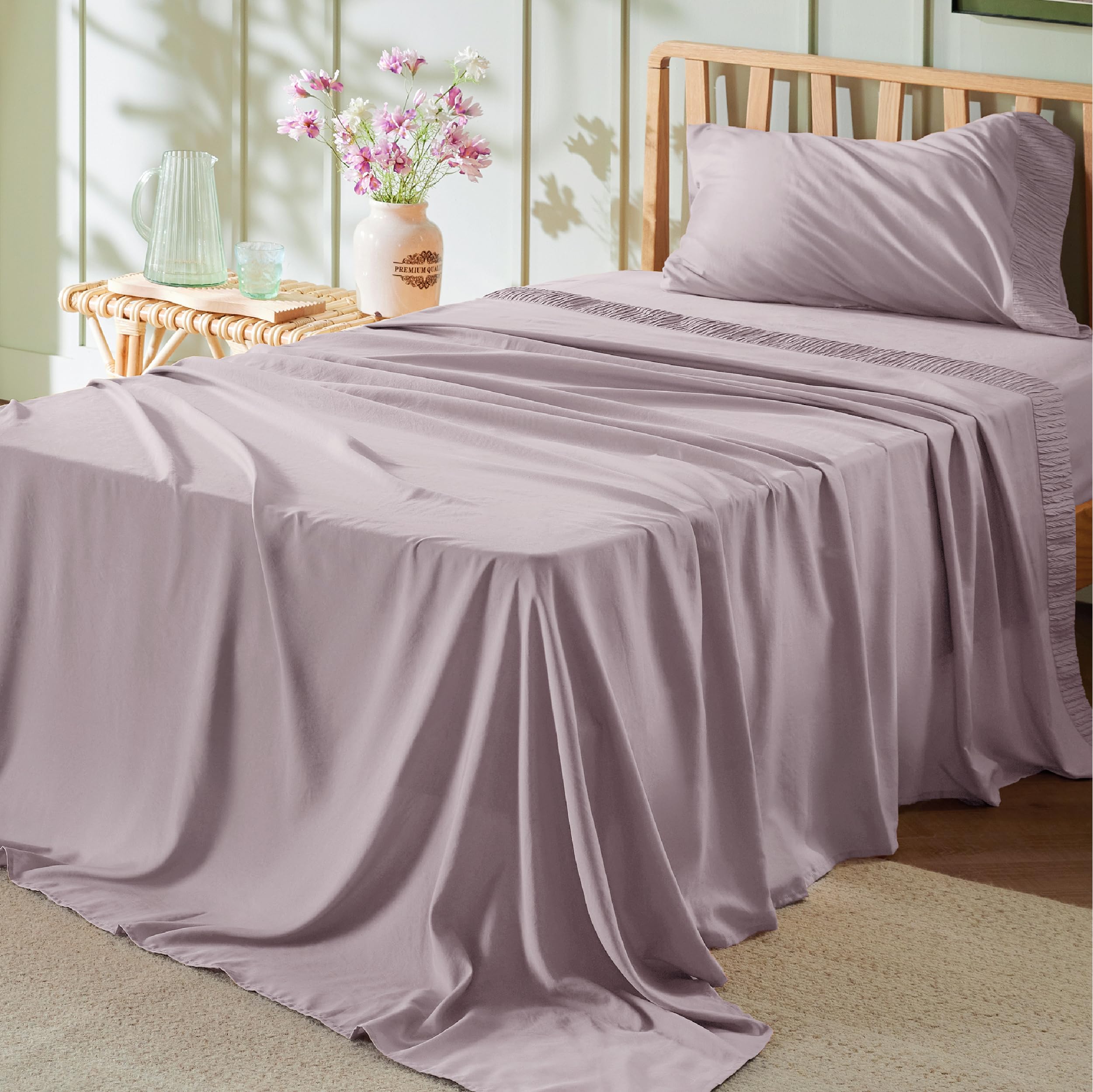 Bedsure King Size Sheets Set - 4 Pieces Soft King Sheets - Breathable & Cooling - Hotel Luxury - Easy Care Polyester Microfiber Bedding for Kids, Women, Men, Linen