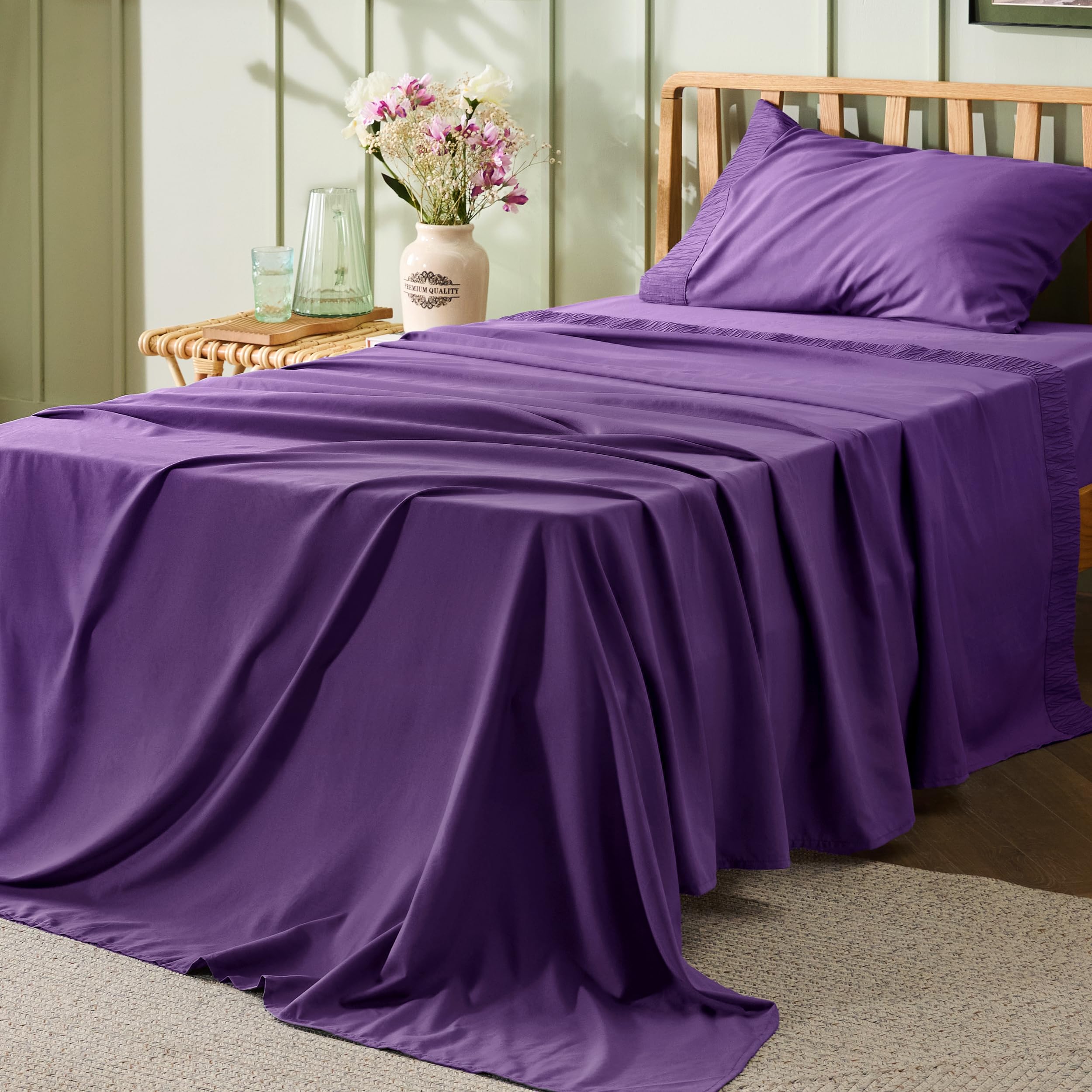 Bedsure King Size Sheets Set - 4 Pieces Soft King Sheets - Breathable & Cooling - Hotel Luxury - Easy Care Polyester Microfiber Bedding for Kids, Women, Men, Linen