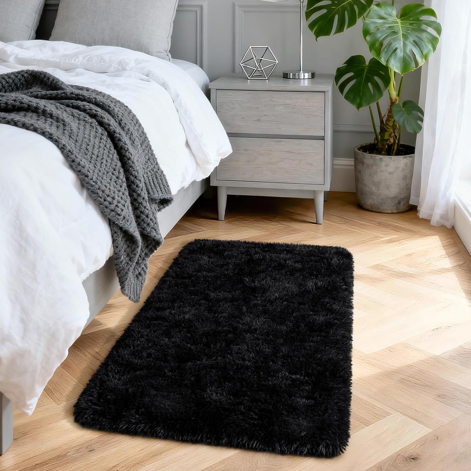 Merelax Soft Modern Indoor Shaggy Area Rug for Bedroom Livingroom Dorm Kids Room Home Decorative, Non-Slip Plush Fluffy Furry Fur Rugs Comfy Nursery Accent Floor Carpet 2x3 Feet, Black