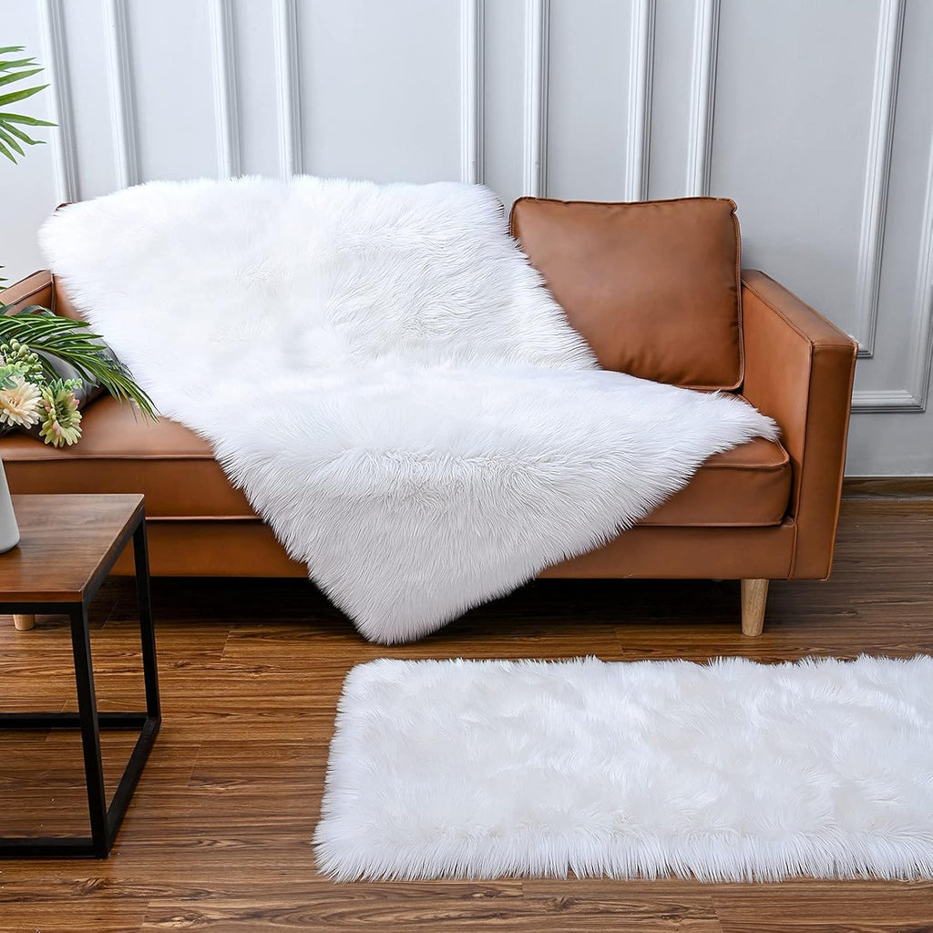 ISEAU Soft Faux Fur Fluffy Area Rug, Luxury Fuzzy Sheepskin Carpet Rugs for Bedroom Living Room, Shaggy Silky Plush Carpet Bedside Rug Floor Mat, 2ft x 3ft, White