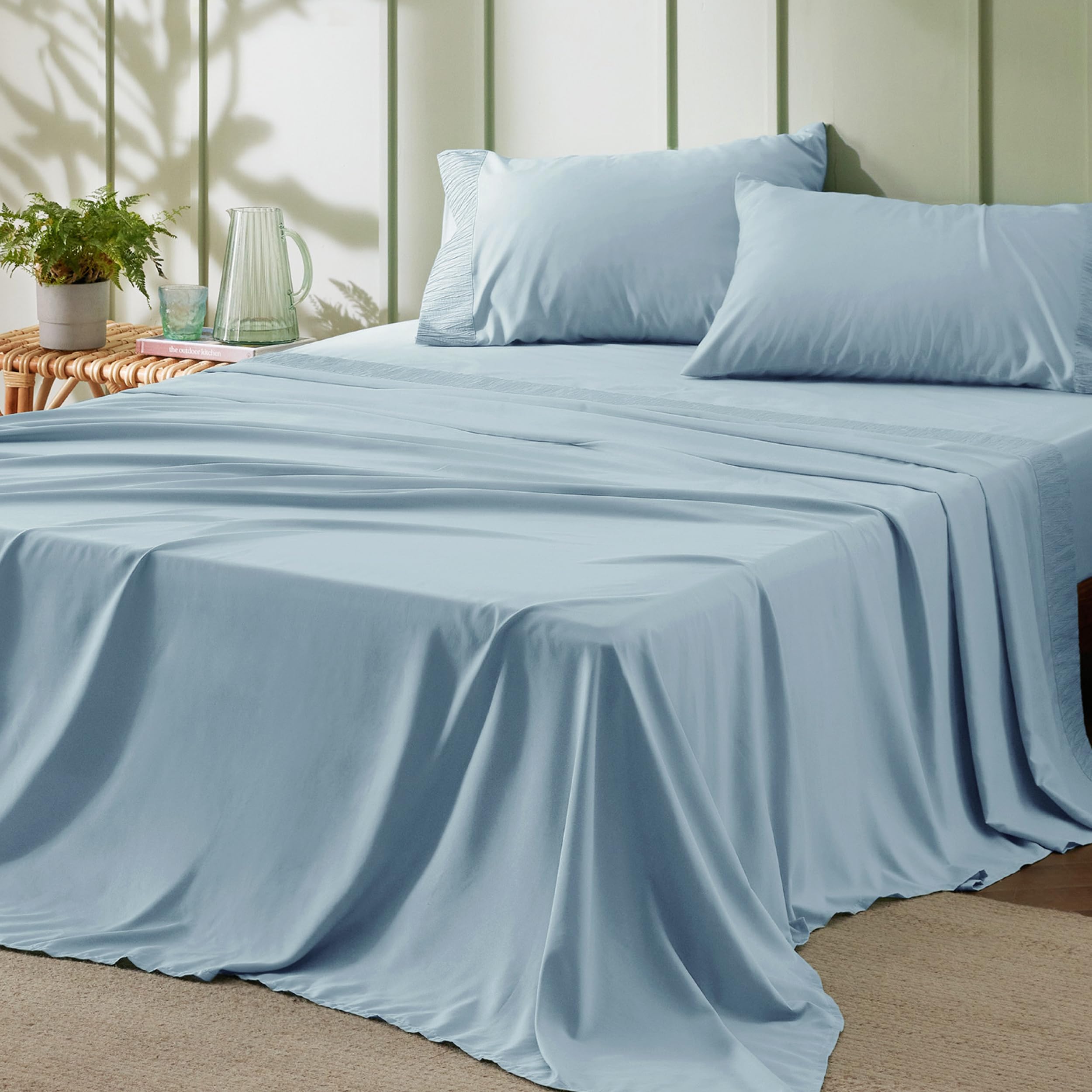 Bedsure King Size Sheets Set - 4 Pieces Soft King Sheets - Breathable & Cooling - Hotel Luxury - Easy Care Polyester Microfiber Bedding for Kids, Women, Men, Linen