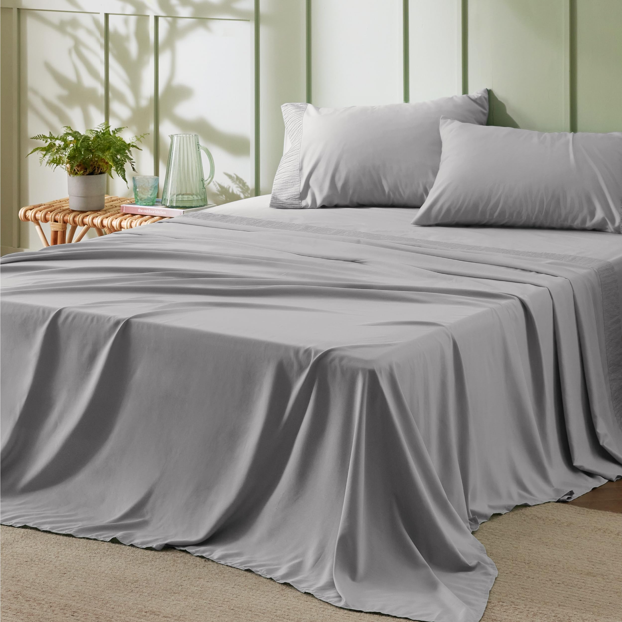 Bedsure King Size Sheets Set - 4 Pieces Soft King Sheets - Breathable & Cooling - Hotel Luxury - Easy Care Polyester Microfiber Bedding for Kids, Women, Men, Linen