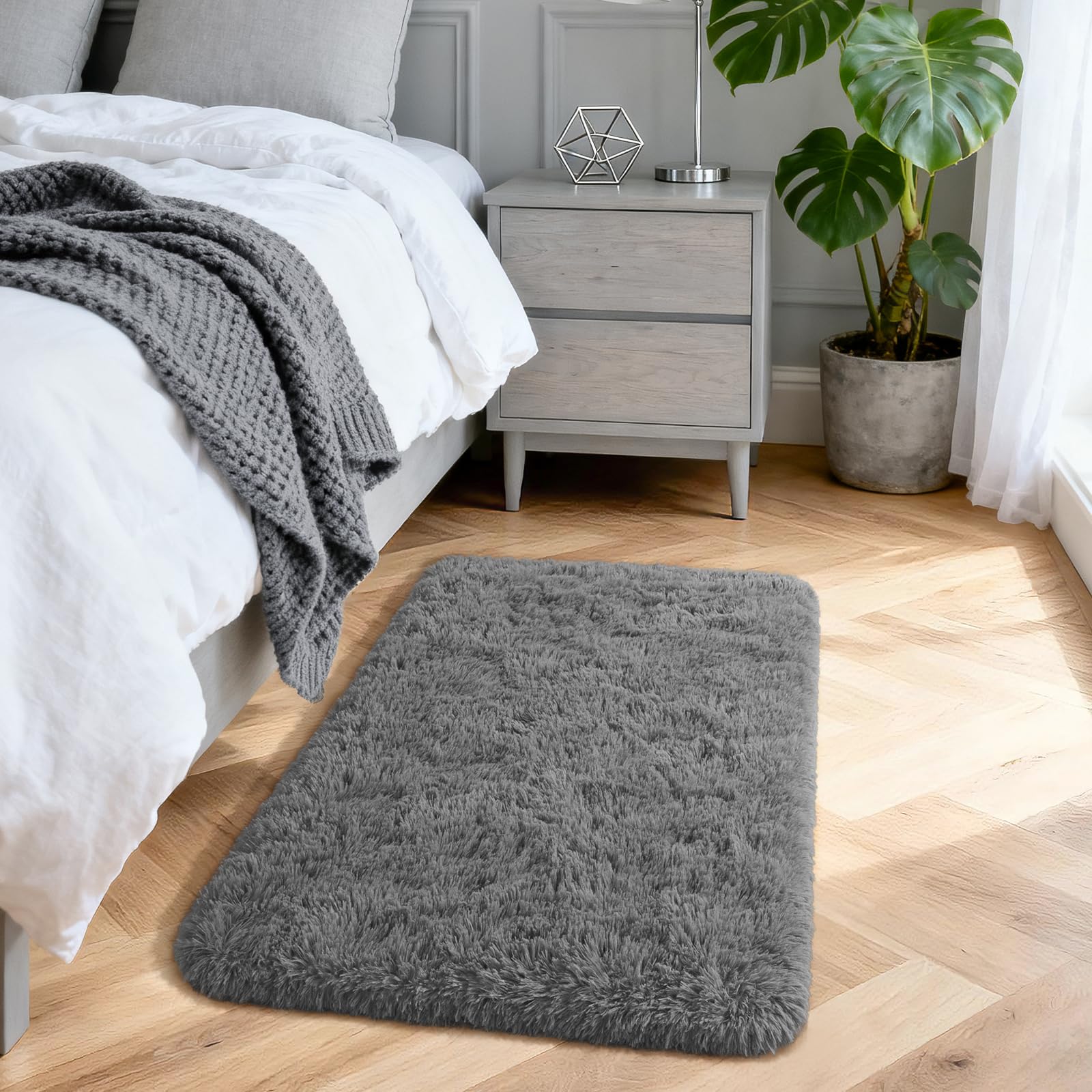 Merelax Soft Modern Indoor Shaggy Area Rug for Bedroom Livingroom Dorm Kids Room Home Decorative, Non-Slip Plush Fluffy Furry Fur Rugs Comfy Nursery Accent Floor Carpet 2x3 Feet, Black
