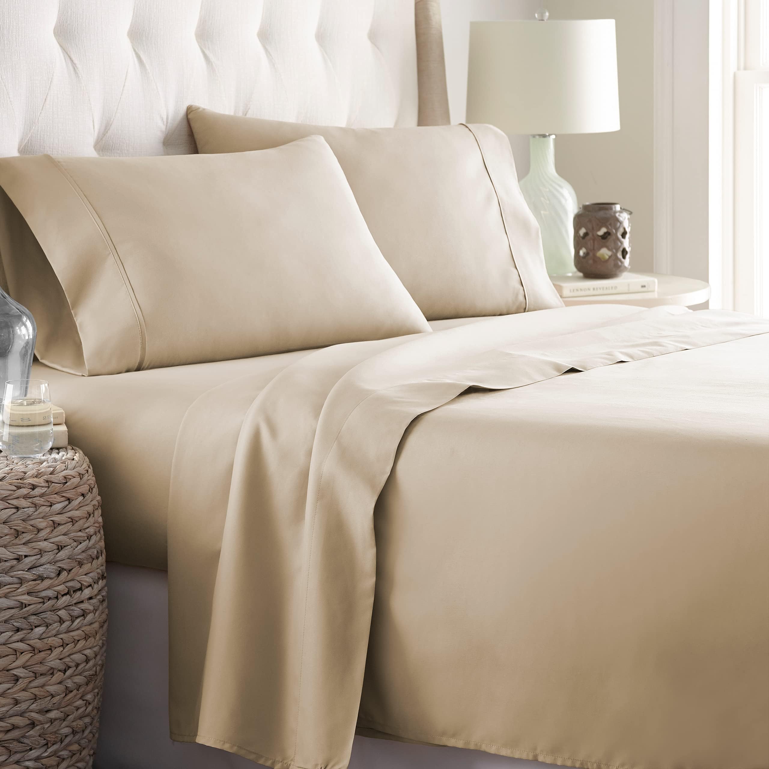 Danjor Linens Bed Sheet Set Queen Size for Hot Sleepers, Hotel Premium Sheets with 4 Pillowcases, Lightweight Brushed Microfiber Deep Pockets, Breathable Cooling 6 Piece Bedding Sets, White