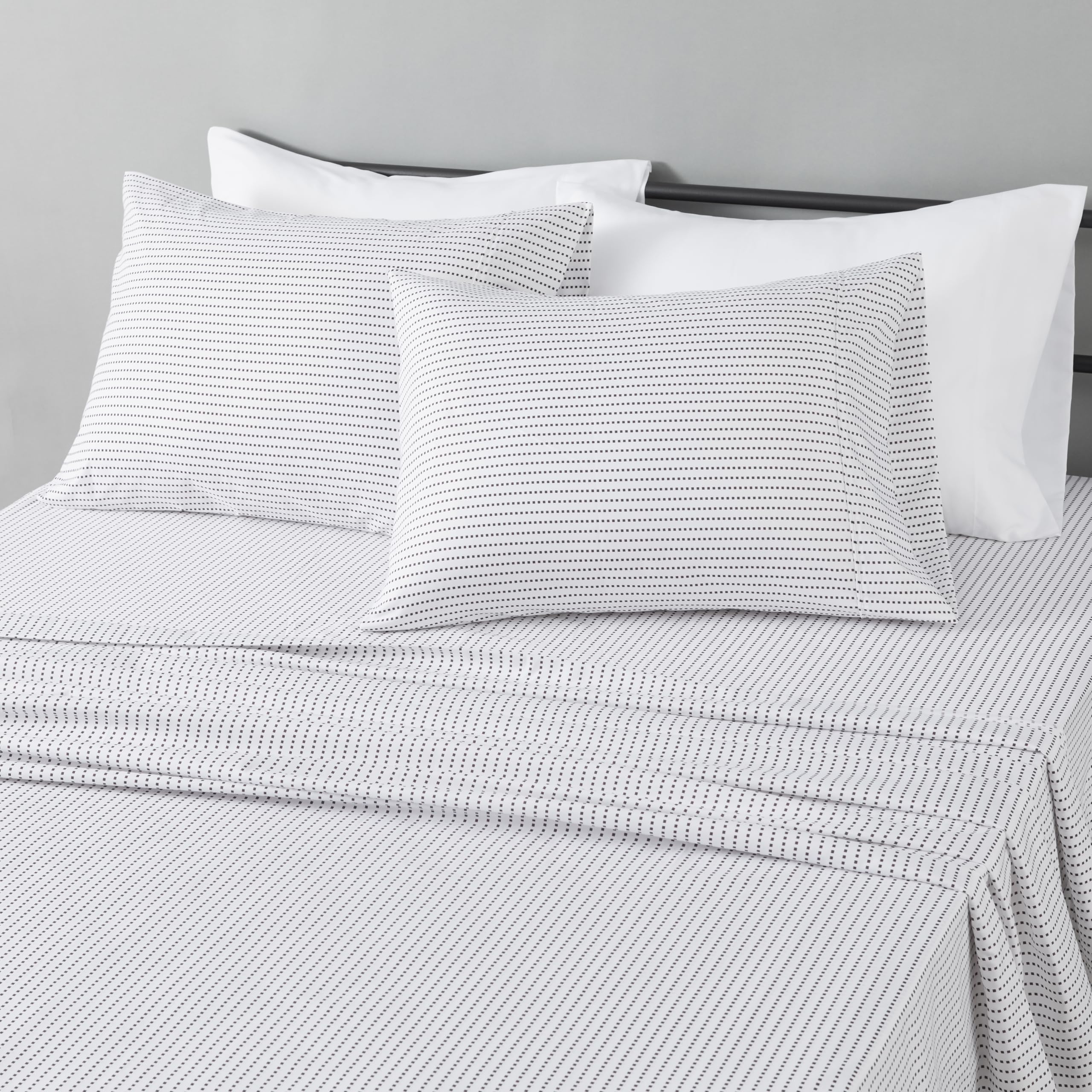 Amazon Basics Lightweight Super Soft Easy Care Wrinkle Free Breathable Brushed Microfiber 3-Piece Bed Sheet Set with 14-Inch Deep Pockets, Twin, Beige, Solid