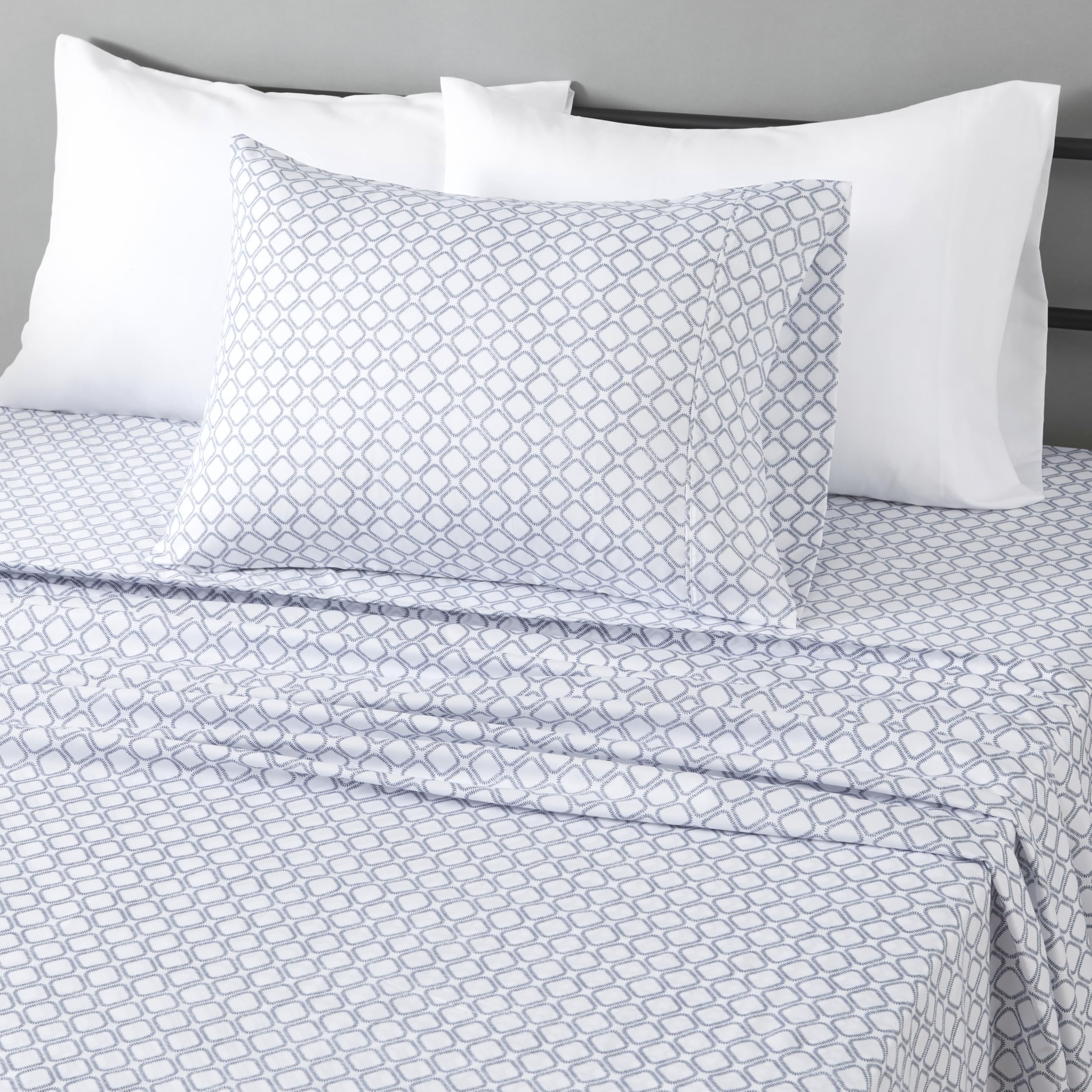 Amazon Basics Lightweight Super Soft Easy Care Wrinkle Free Breathable Brushed Microfiber 3-Piece Bed Sheet Set with 14-Inch Deep Pockets, Twin, Beige, Solid